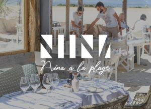 Nina a la plage